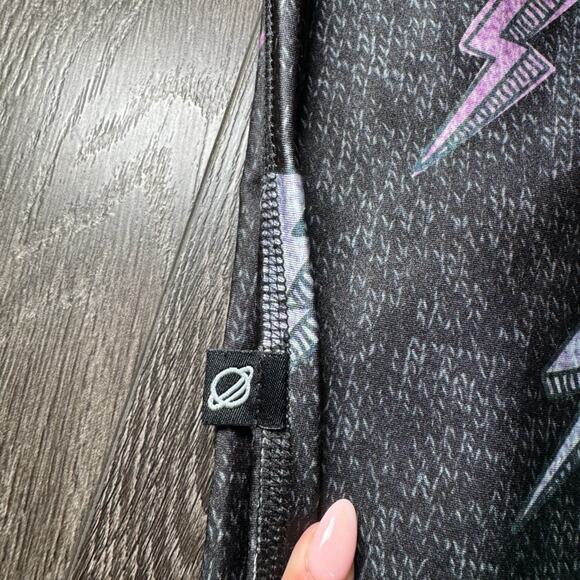 TEREZ LIGHTNING BOLT Black Multicolor Cropped LEGGINGS Size Large - Picture 8 of 11